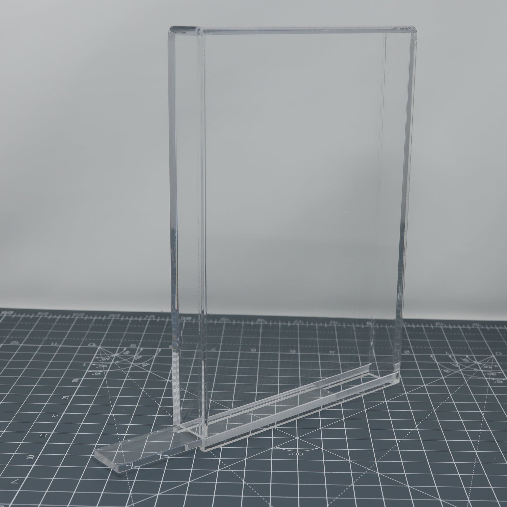 Lab Fifteen Co custom acrylic display capsule for nintendo gamecube game case