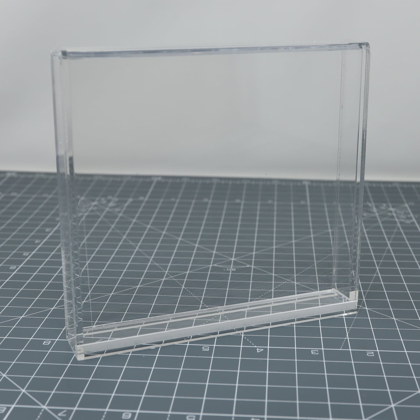 Nintendo 3DS Game - Display Capsule