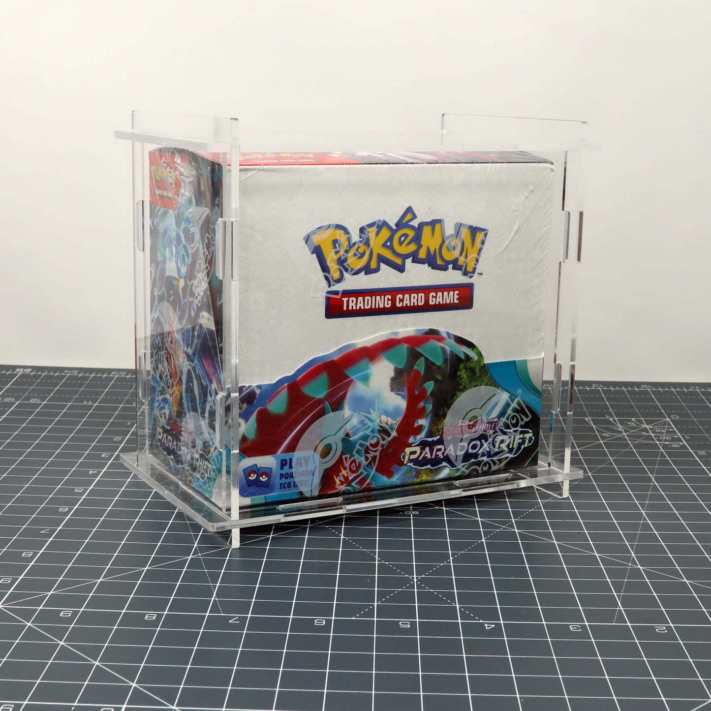 Pokemon TCG Booster Box - Display Capsule