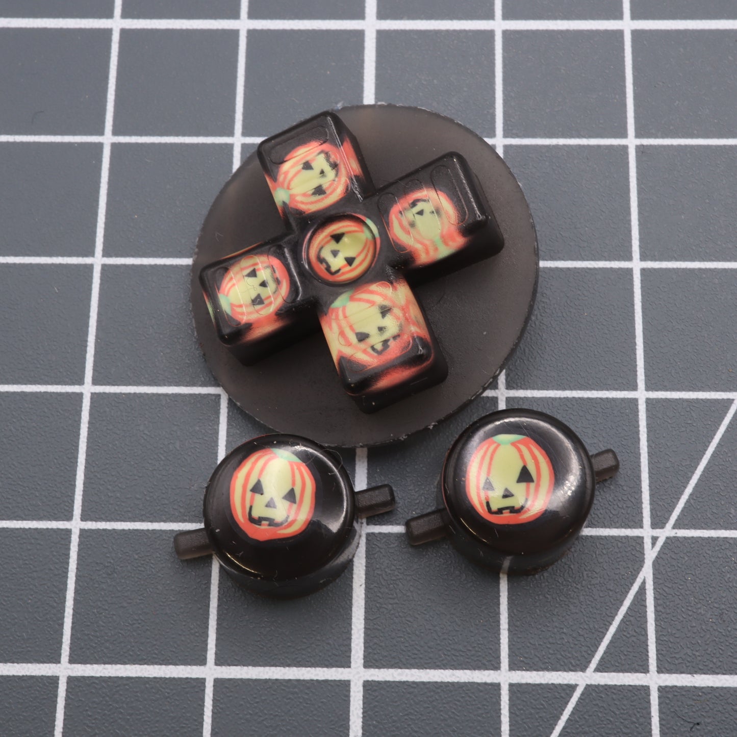 Game Boy DMG - Custom Button - Jack o'Lantern