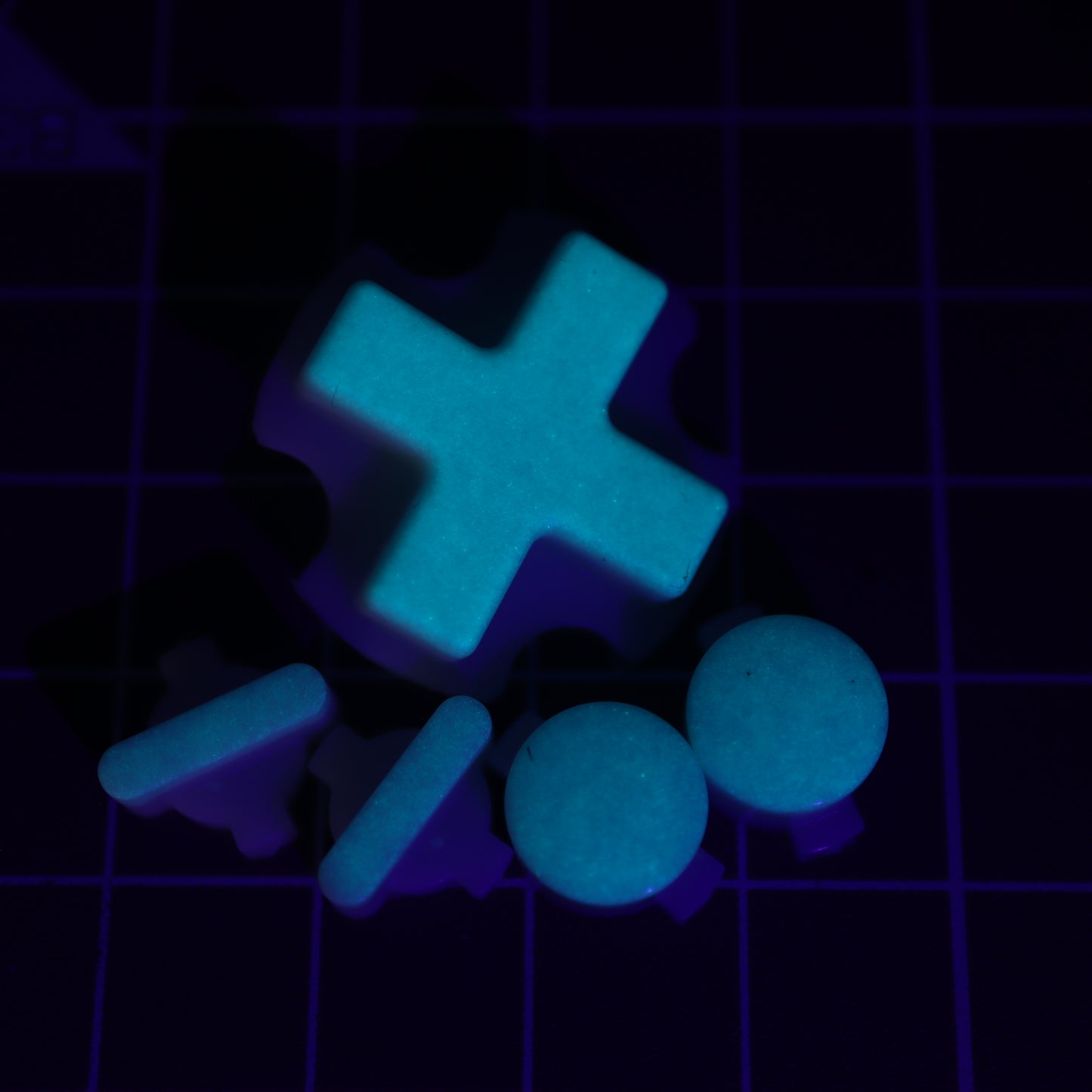 Modretro Chromatic - Custom Button - Glow Aqua