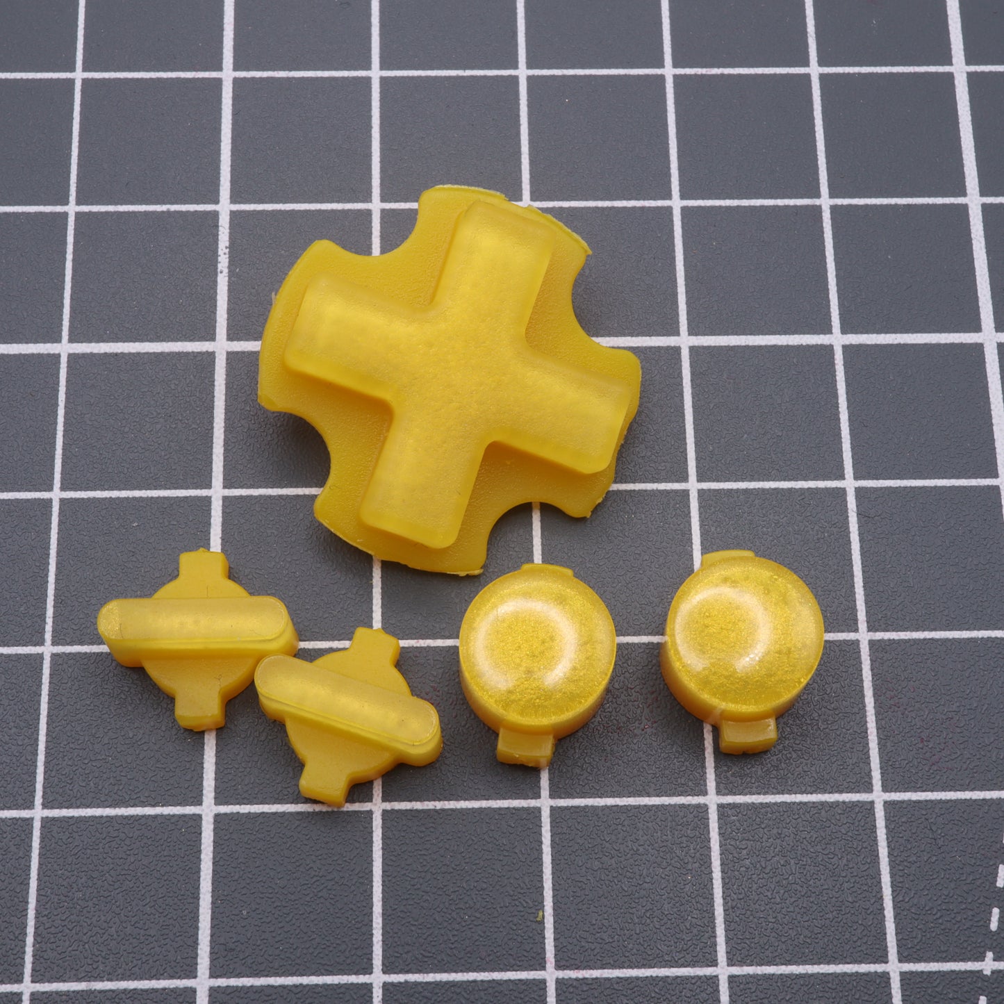 Modretro Chromatic - Custom Button - Lemon Candy