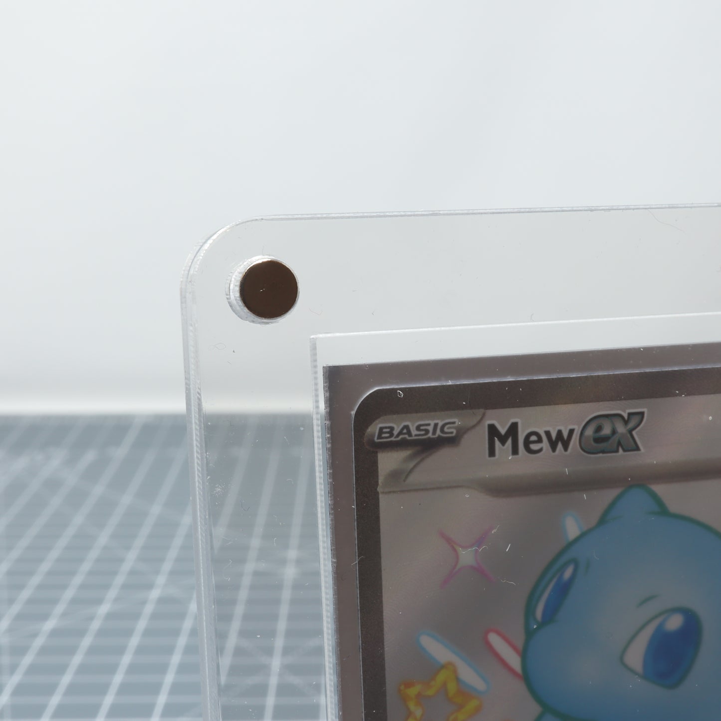 Single TCG Premium Sleeved Card Magnetic Display Case