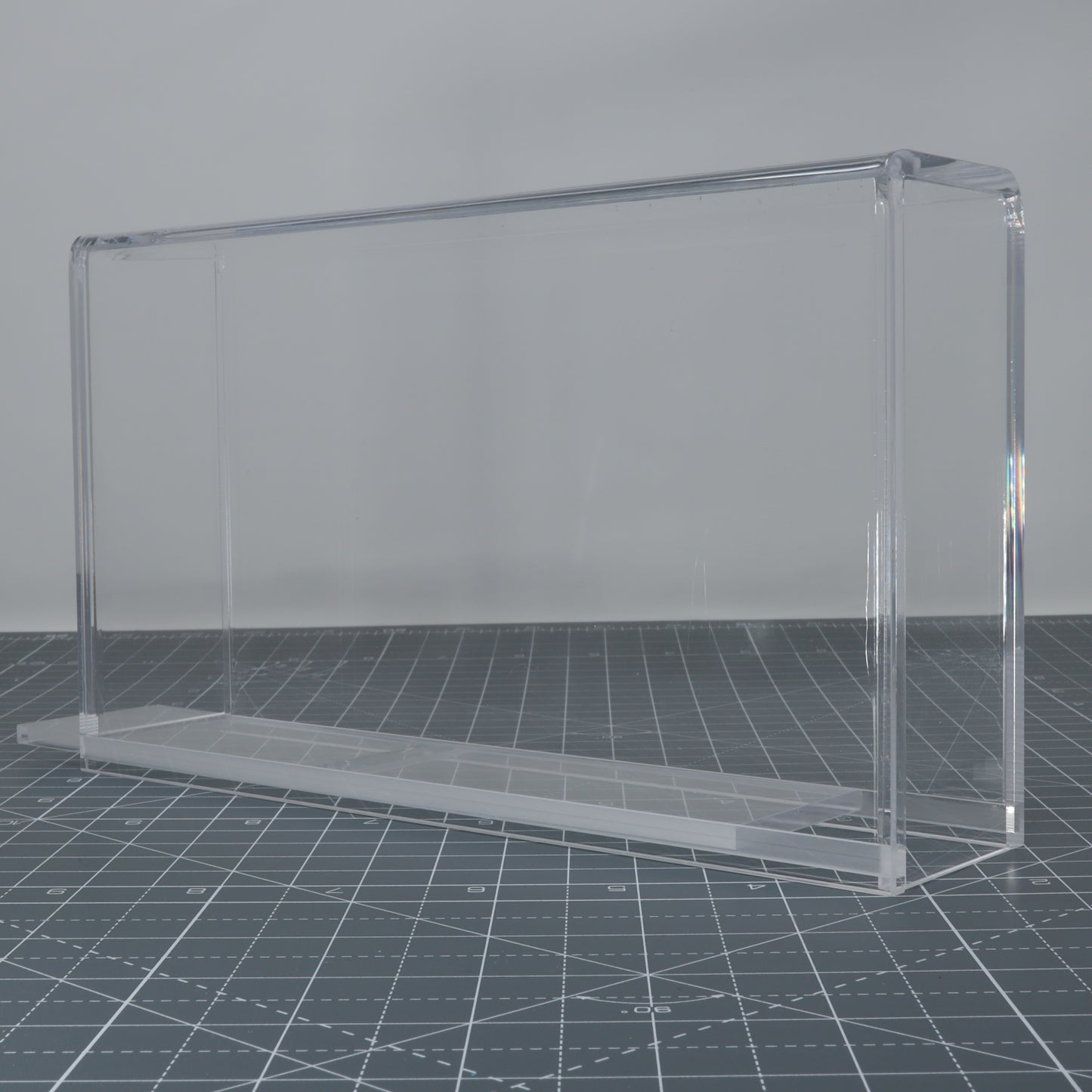 Sega Game Gear empty custom acrylic capsule to showcase console inside