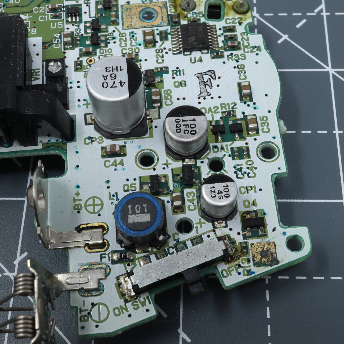 Game Boy Advance - Parts - Capacitors