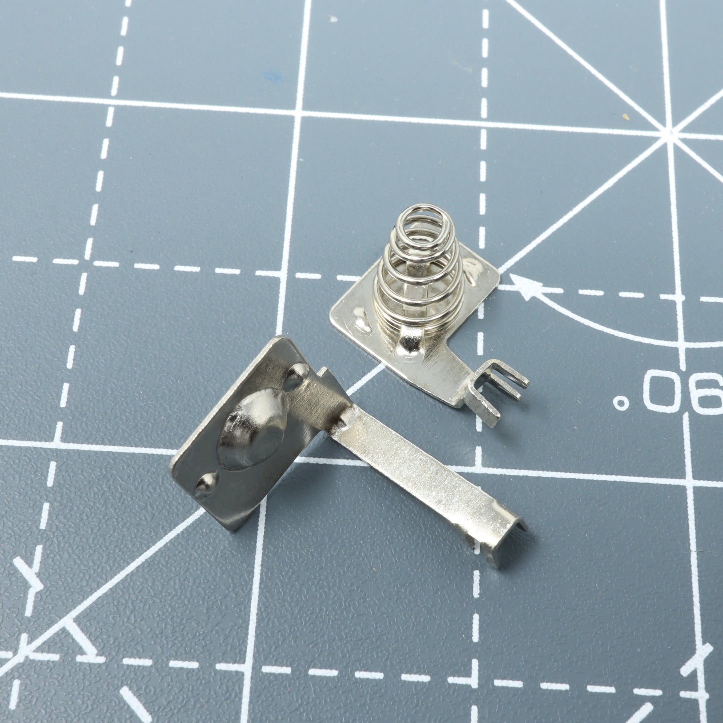 Game Boy Pocket - Parts - Battery Contacts
