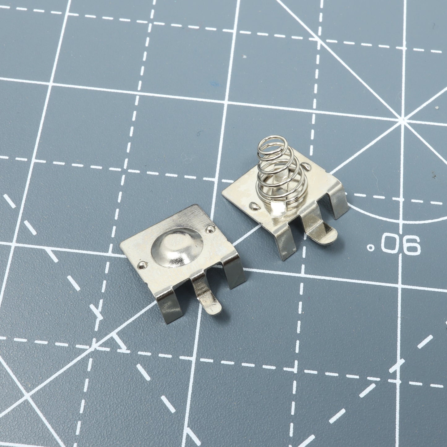 Game Boy DMG - Parts - Battery Contacts