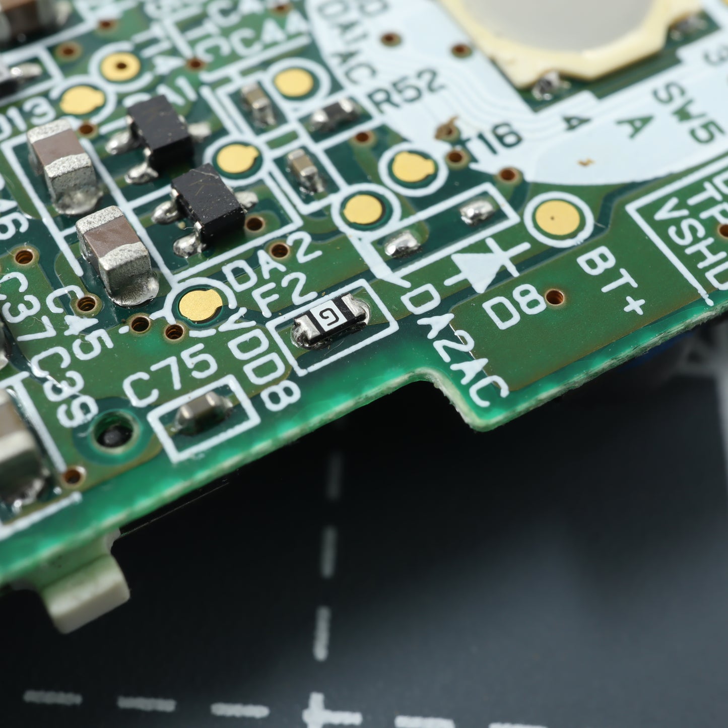 Game Boy Advance - Parts - Fuses