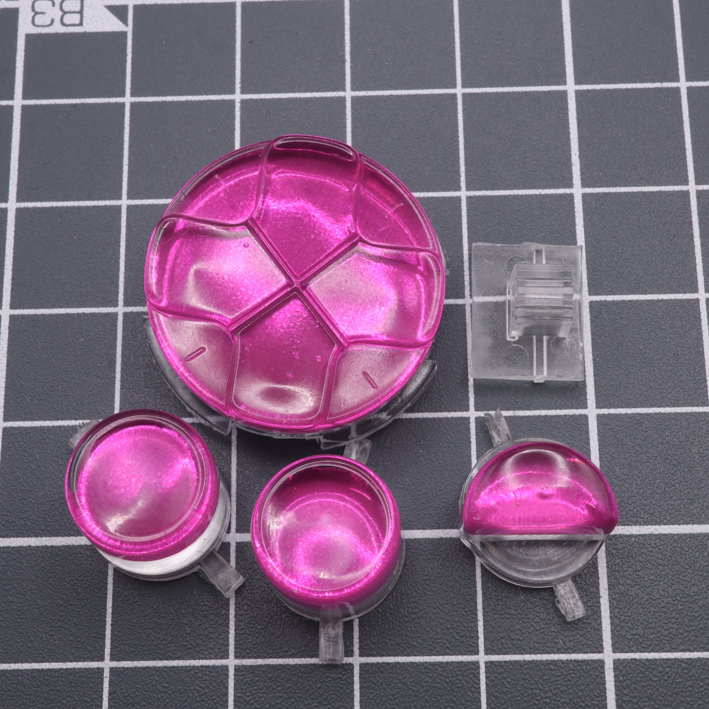 Sega Game Gear - Custom Button - Chrome Pink