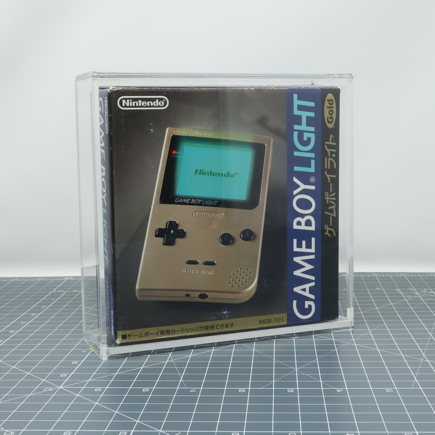 Game Boy Light Boxed JPN Console - Display Capsule